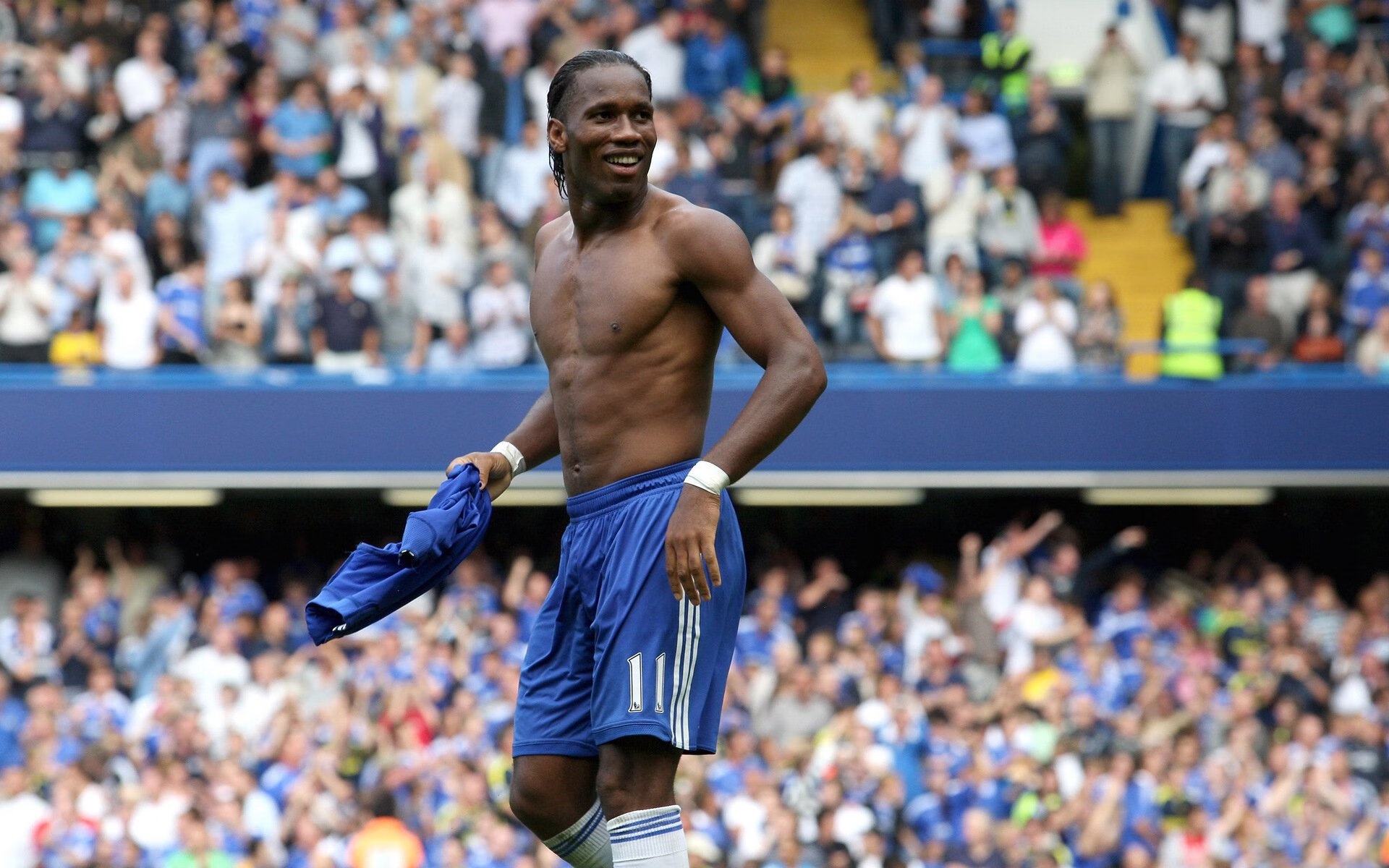 球迷互动：粉丝投票选出年度最爱球员，球队粉丝数量排名